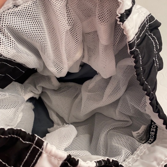 Joe Boxer black white lined swim trunks S - Picture 8 of 8